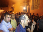 النائب عيساوي فريج يشارك في الوقفة الاحتجاجية في حي العرقتنجي بيافا